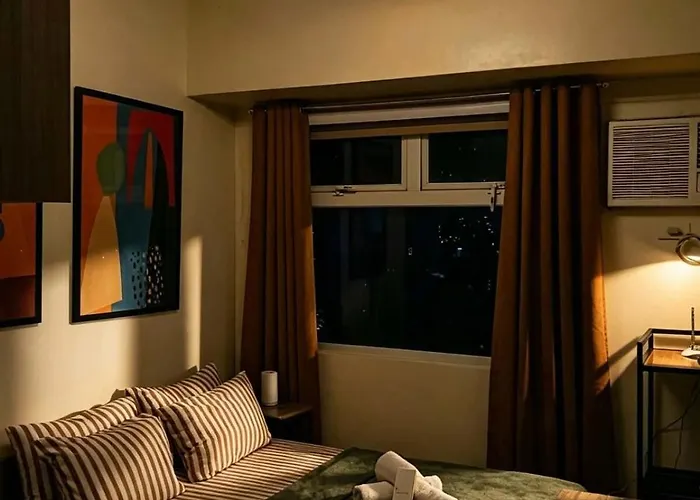 Apartment Cozy High-rise Views