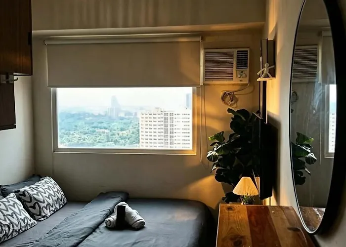 Cozy High-rise Views Apartment *